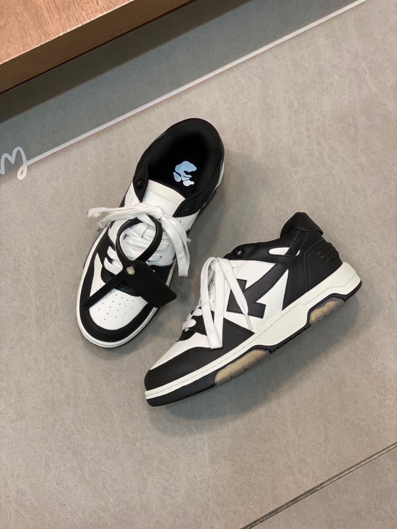 Off-White Sneakers